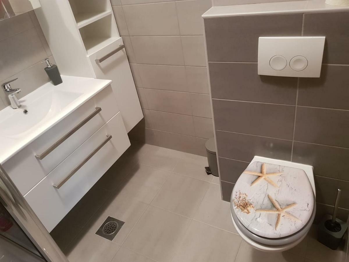 Apartment Doris Kostrena Ngoại thất bức ảnh